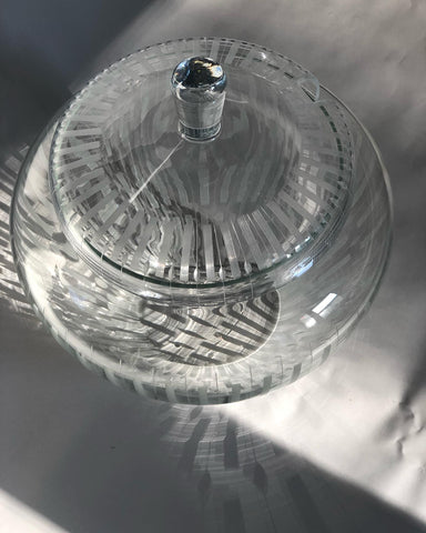 VINTAGE LARGE CLEAR GLASS PUNCH BOWL WITH LID